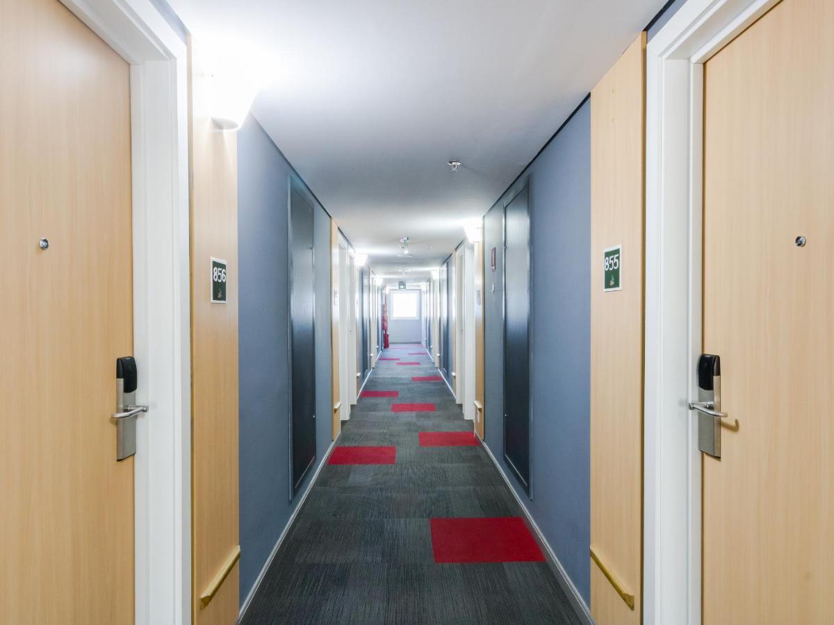 Ibis Hotel 3*